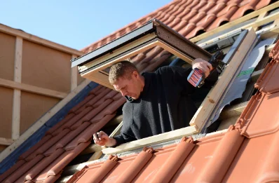 Pose de fenêtres de toit Velux à Saligney